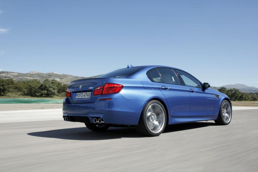  BMW M5 2011 года  (фото 295 из 344)